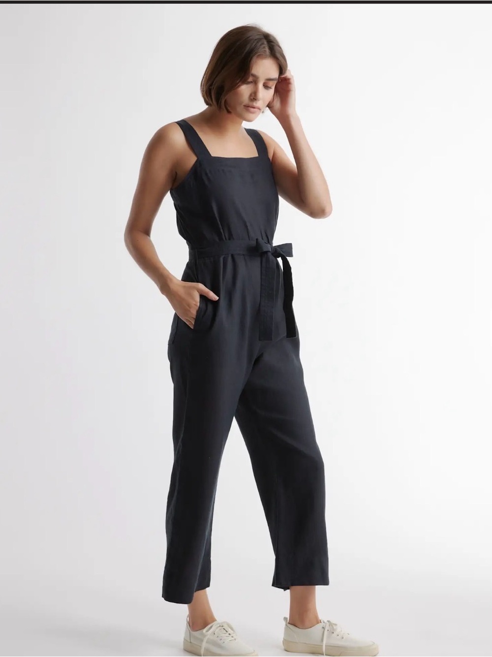 Quince 100% European linen jumpsuit - Picture 2 of 5